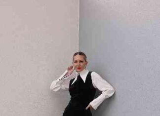 crocodile-vs-velvet-a-comparison-of-durability-and-comfort