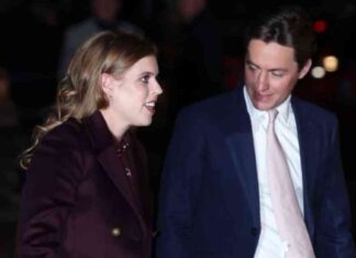 winter-maternity-style-princess-beatrices-chic-merlot-dress-and-velvet-heels