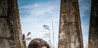 Fashion Nova Leather Pants: Discover The Ultimate Style Upgrade pexels photo 1020053