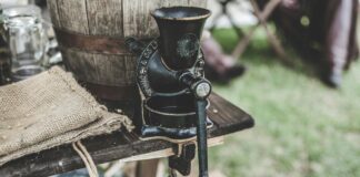 Old Fashioned Cafe: Discover Timeless Charm and Flavorful Delights pexels photo 175748