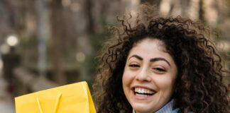 Fashion Show Parking: Discover Tips for Stress-Free Access pexels photo 6567281