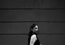 Sleeveless Turtleneck: Unlock Timeless Style For Every Occasion