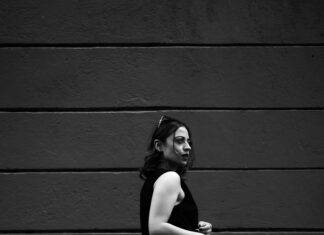 Sleeveless Turtleneck: Unlock Timeless Style For Every Occasion