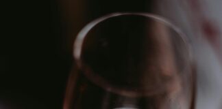 Justin Wine: Discover the Secrets Behind Its Exquisite Flavors pexels photo 4946404