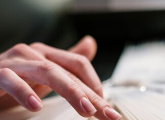 Nail Kits That Transform Your Manicure Game Instantly