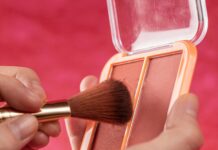 Chrome Nail Powder: Discover The Secret To Stunning Nails Today!