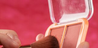 Chrome Nail Powder: Discover The Secret To Stunning Nails Today! pexels photo 7712448