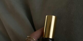 Shiny Nails Secrets: Discover Tips for Ultimate Nail Glamour pexels photo 8872289